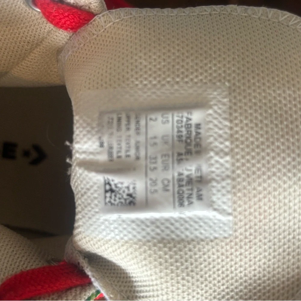 Custom‎ Chuck Taylor’s Converse All Star Dinosaur Size 2